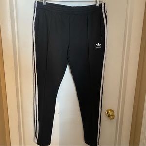 ADIDAS women’s pleated 3 stripe pants size L Black w/white stripes